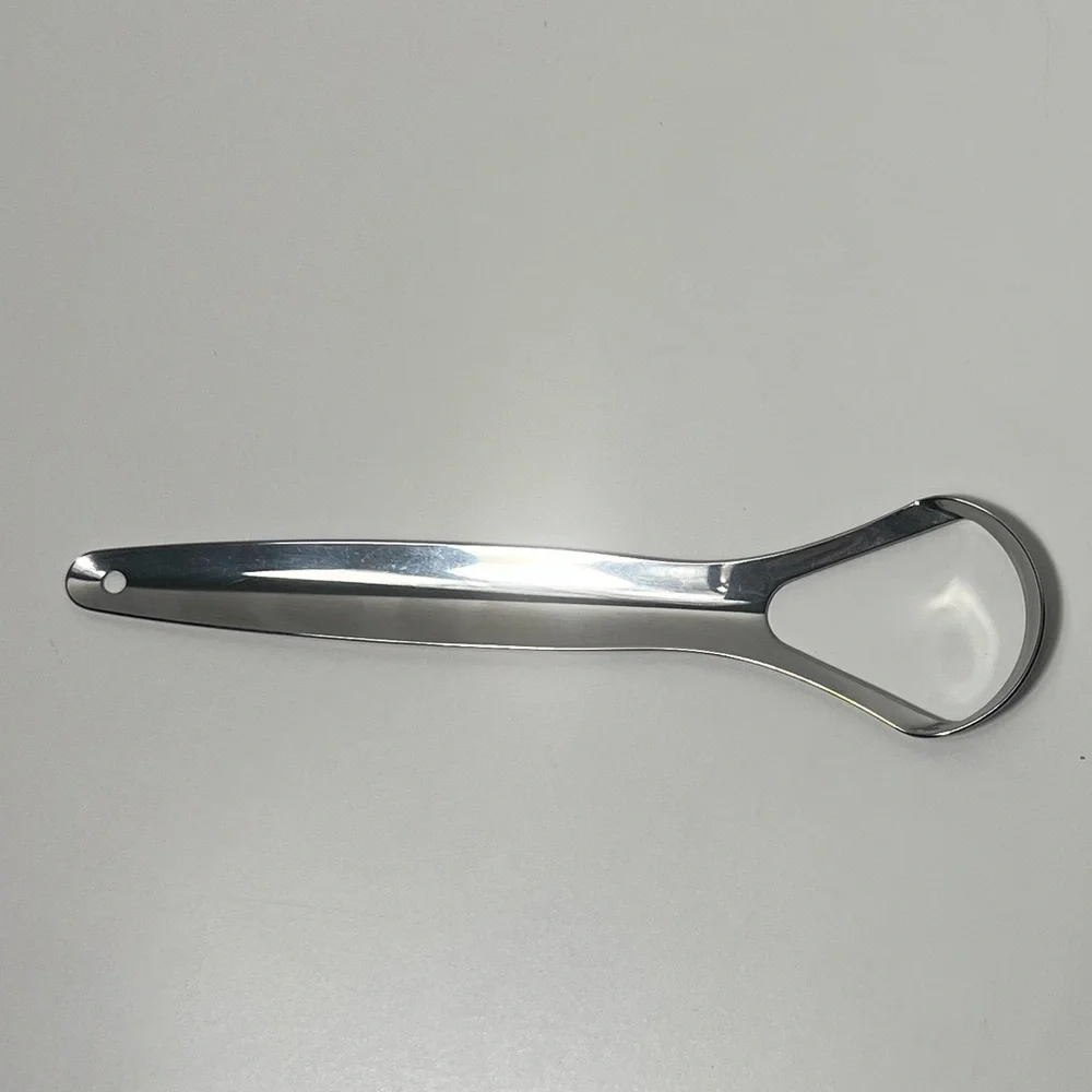 GuruNanda Spoon Shaped Stainless Steel Tongue Scraper